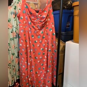 NWOT Torrid cupcake dress 2x